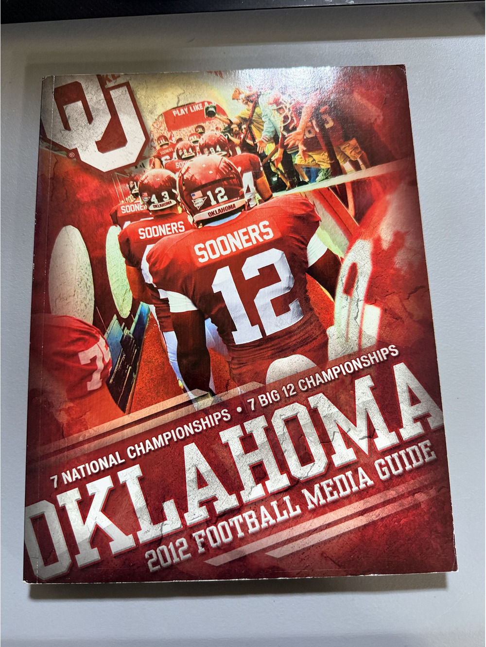 2012 Oklahoma Sooners Football Media Guide Landry Jones Bob Stoops Big 12 NCAA